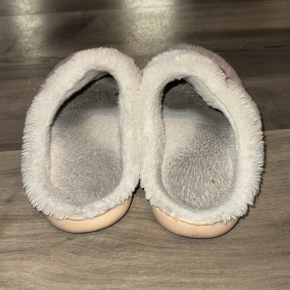 Pink House Slippers - Picture 4 of 5